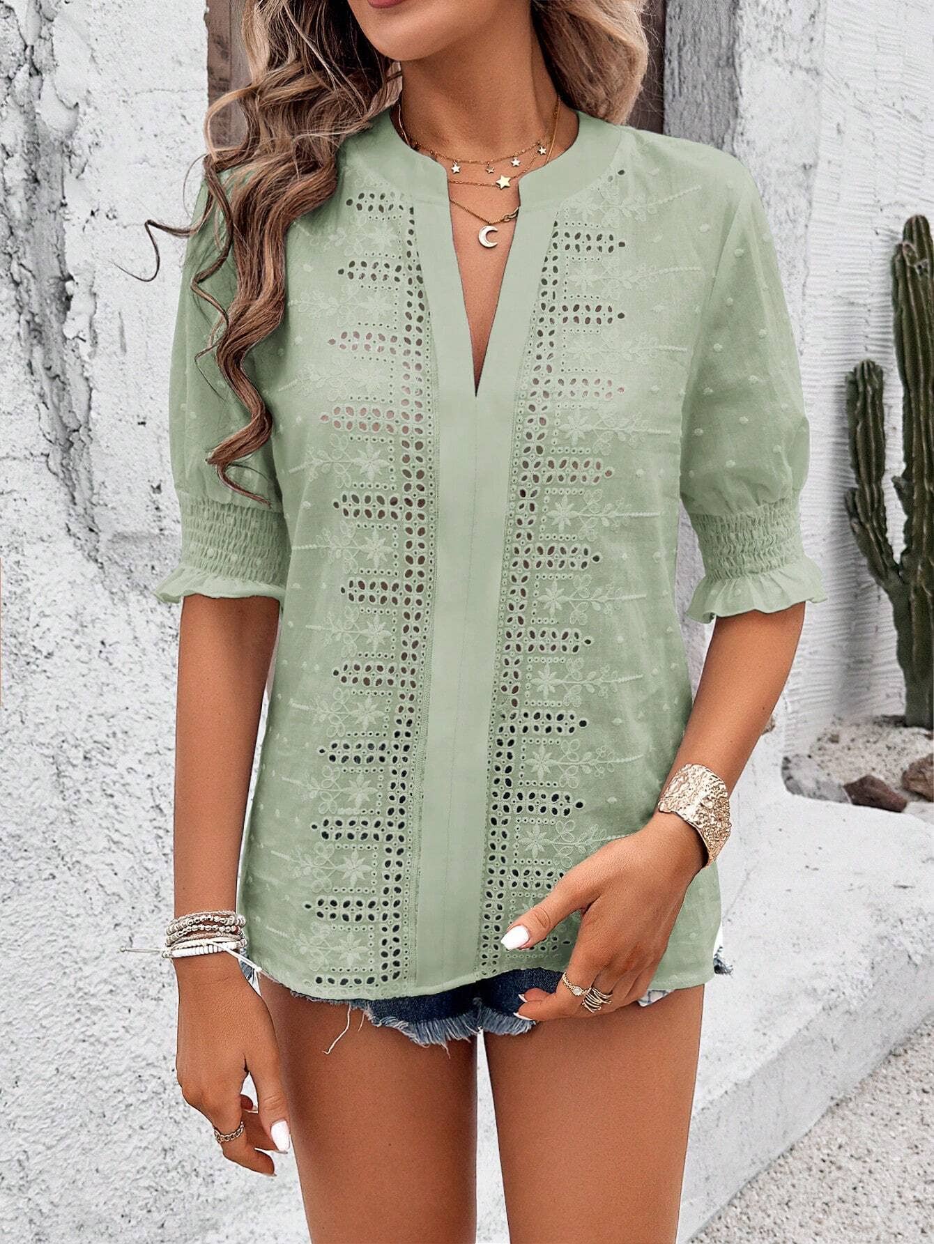 V-neck puffy sleeve cutout hairball lace T-shirt